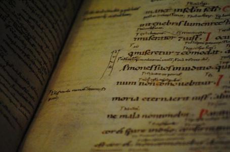 gw_hum_medieval-annotated-manuscript_770x510